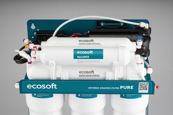 Фильтр обратного осмоса Ecosoft PURE BALANCE с помпой на станине